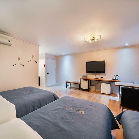 Ost Hotel Чхунчхон Экстерьер фото