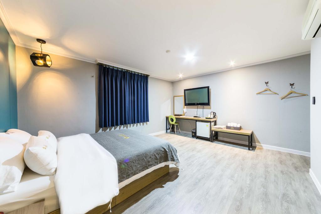 Ost Hotel Чхунчхон Экстерьер фото