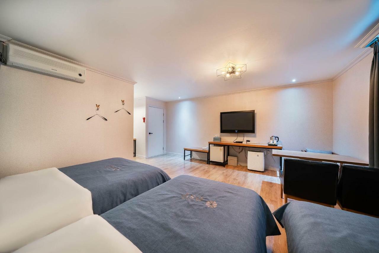 Ost Hotel Чхунчхон Экстерьер фото