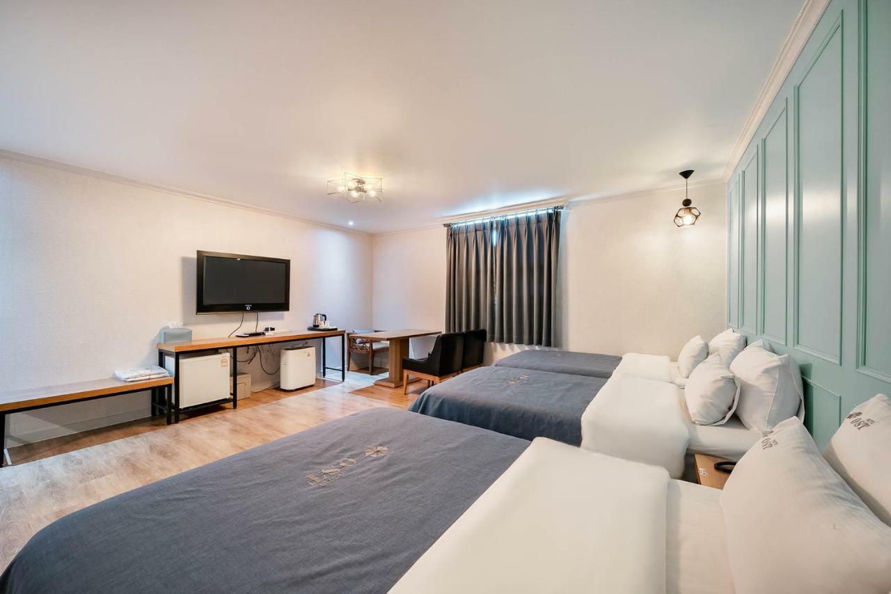 Ost Hotel Чхунчхон Экстерьер фото