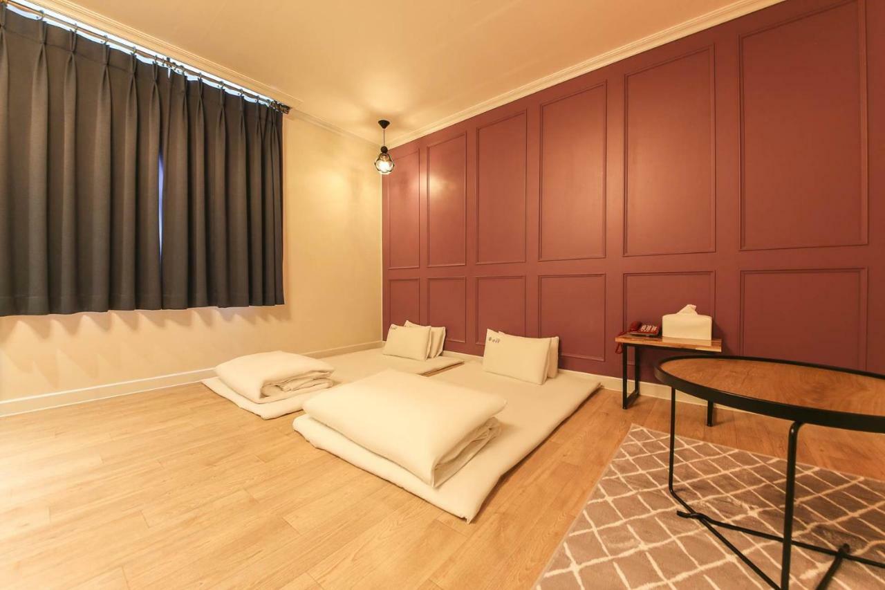 Ost Hotel Чхунчхон Экстерьер фото
